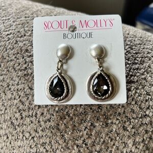 NWT smoke stone pewter drop earrings